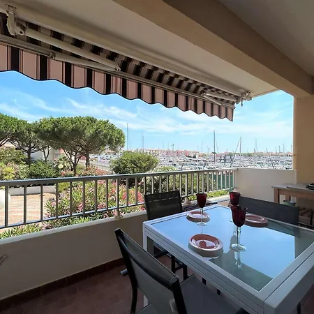 2 Pieces Avec Terrasse, Piscine Et Parking - Cap D'agde - Fr-1-249-417 Apartment